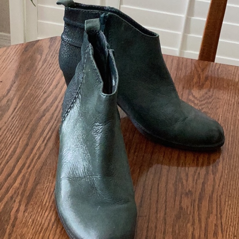 Ankle high booties, size 9 M
